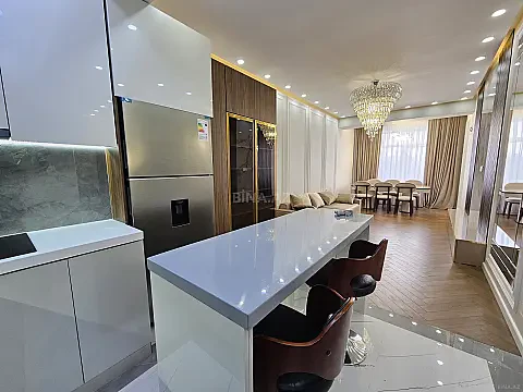 Satılır 3 otaqlı mənzil 92 m² — Bakı 3 otaq 92.00 m²