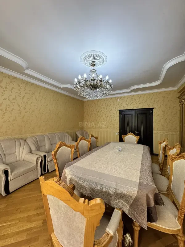 Kirayə verilir 3 otaqlı mənzil 137 m²