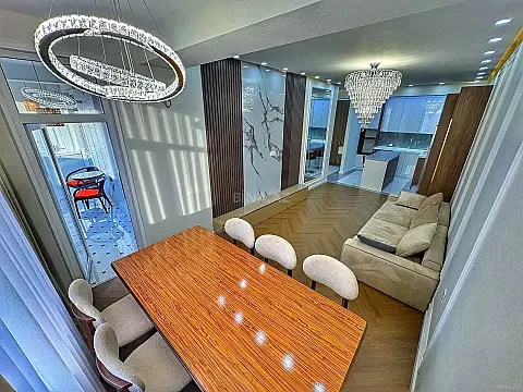 Satılır 3 otaqlı mənzil 95 m² — Bakı 3 otaq 95.00 m²