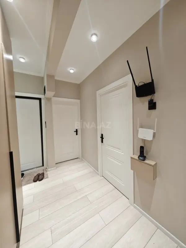 Satılır 4 otaqlı mənzil 110 m²