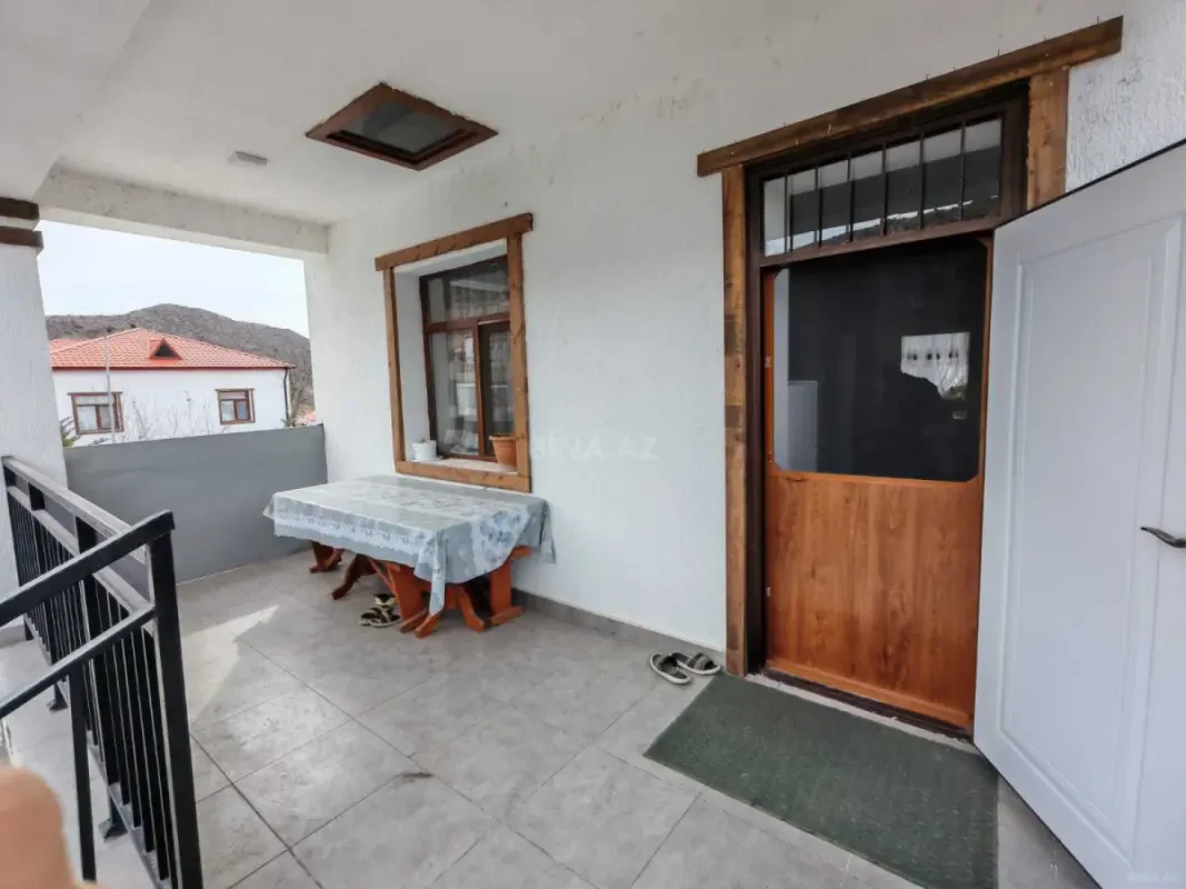 Kirayə verilir 4 otaqlı həyət evi 102 m²