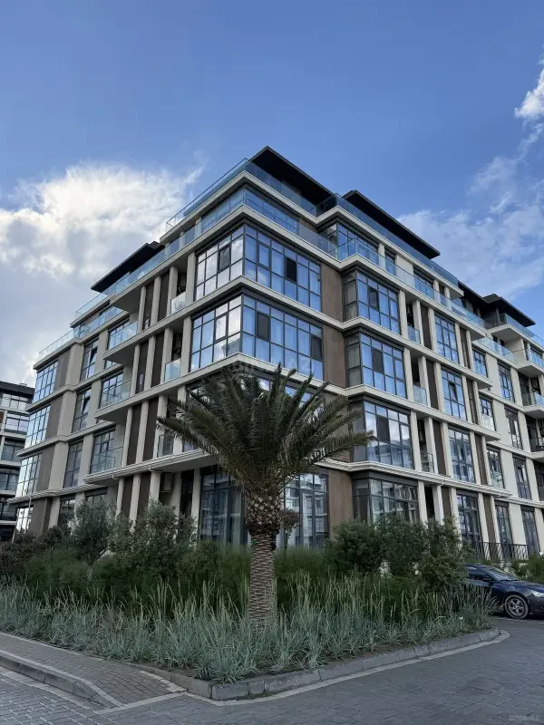 Satılır 2 otaqlı mənzil 75 m²