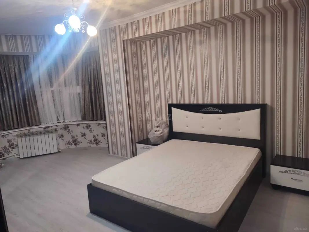 Kirayə verilir 4 otaqlı mənzil 120 m²