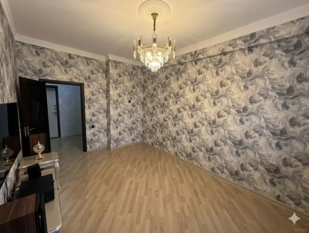 Satılır 2 otaqlı mənzil 65 m²