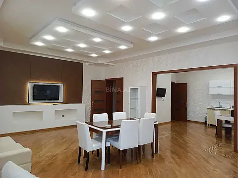 Kirayə verilir 3 otaqlı mənzil 165 m² — Bakı, Nəsimi 3 otaq 165.00 m²