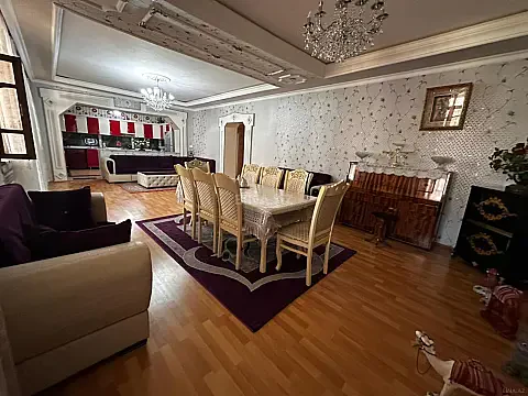 Satılır 5 otaqlı həyət evi 180 m² — Naxçıvan 5 otaq 180.00 m²