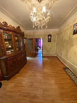 Satılır 3 otaqlı mənzil 61 m² — Bakı, Memar Əcəmi yanı 3 otaq 61.00 m²