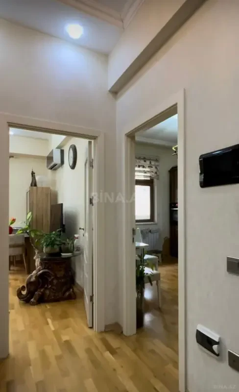 Satılır 2 otaqlı mənzil 60 m²
