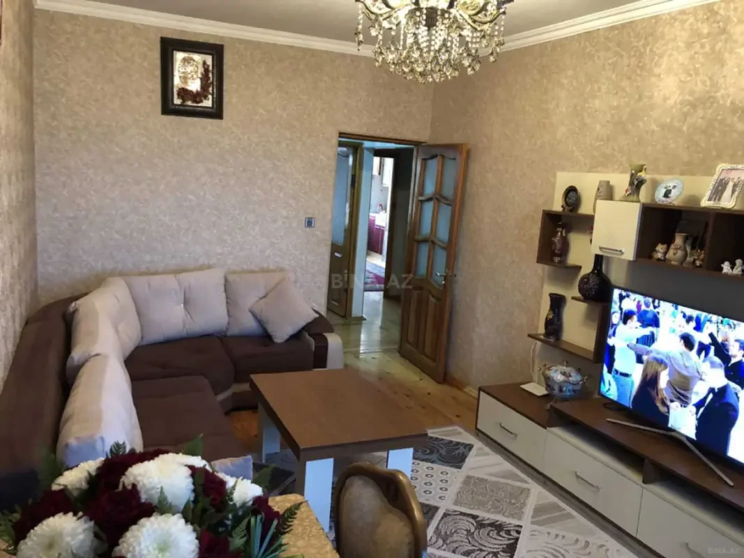 Kirayə verilir 2 otaqlı mənzil 65 m²