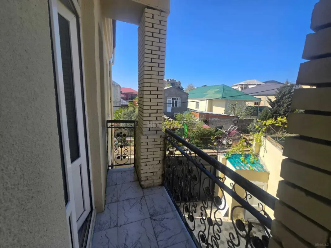 Satılır 4 otaqlı həyət evi 120 m²