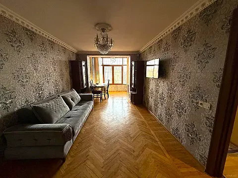Satılır 3 otaqlı mənzil 80 m² — Bakı, Nizami 3 otaq 80.00 m²