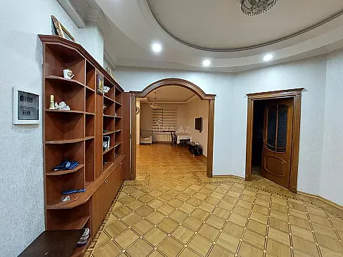 Kirayə verilir 3 otaqlı mənzil 120 m² — Bakı, Nərimanov 3 otaq 120.00 m²