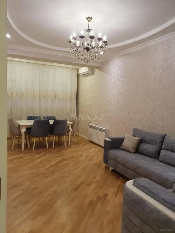 Kirayə verilir 3 otaqlı mənzil 120 m²