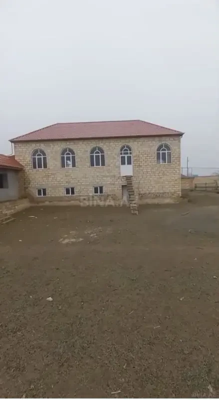 Satılır 5 otaqlı həyət evi 150 m²