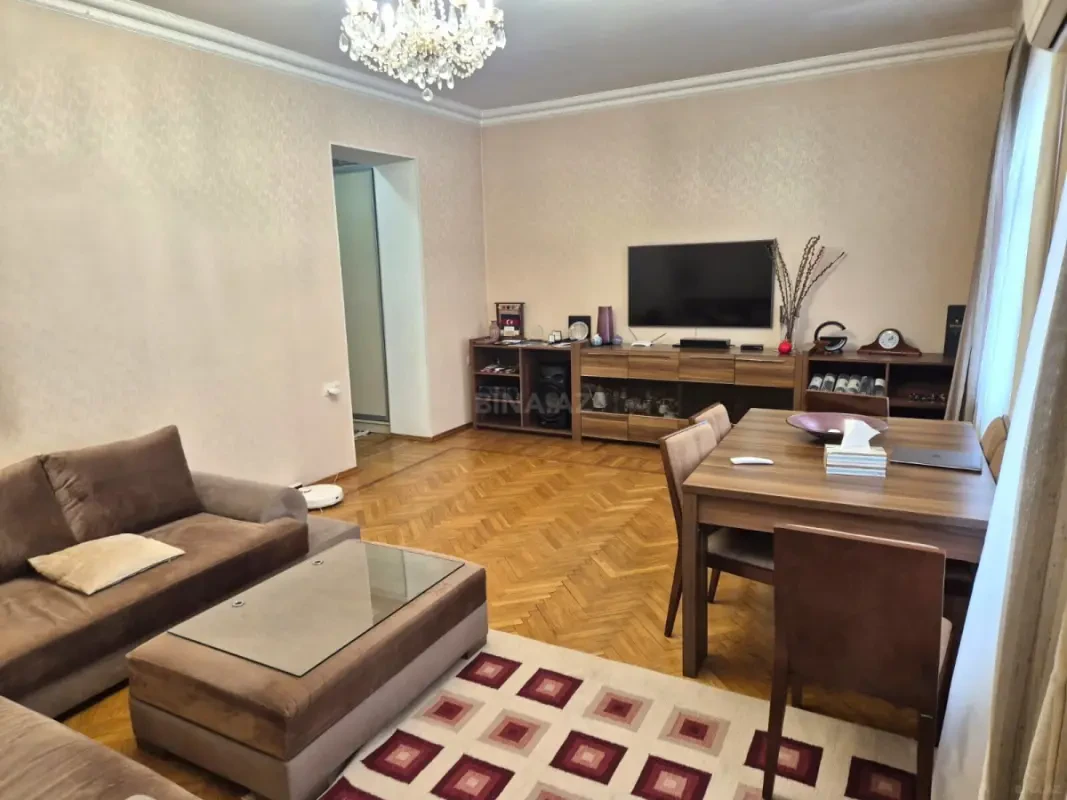 Satılır 3 otaqlı mənzil 90 m²