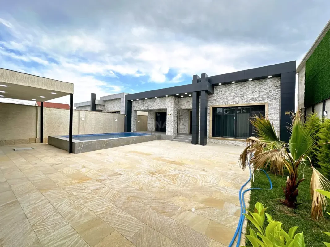 Satılır 4 otaqlı həyət evi 180 m²