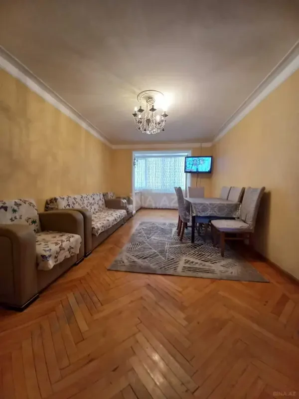 Kirayə verilir 2 otaqlı mənzil 65 m²