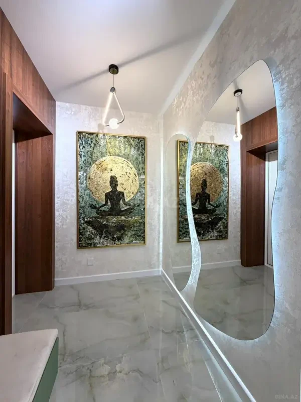 Satılır 4 otaqlı mənzil 126 m²