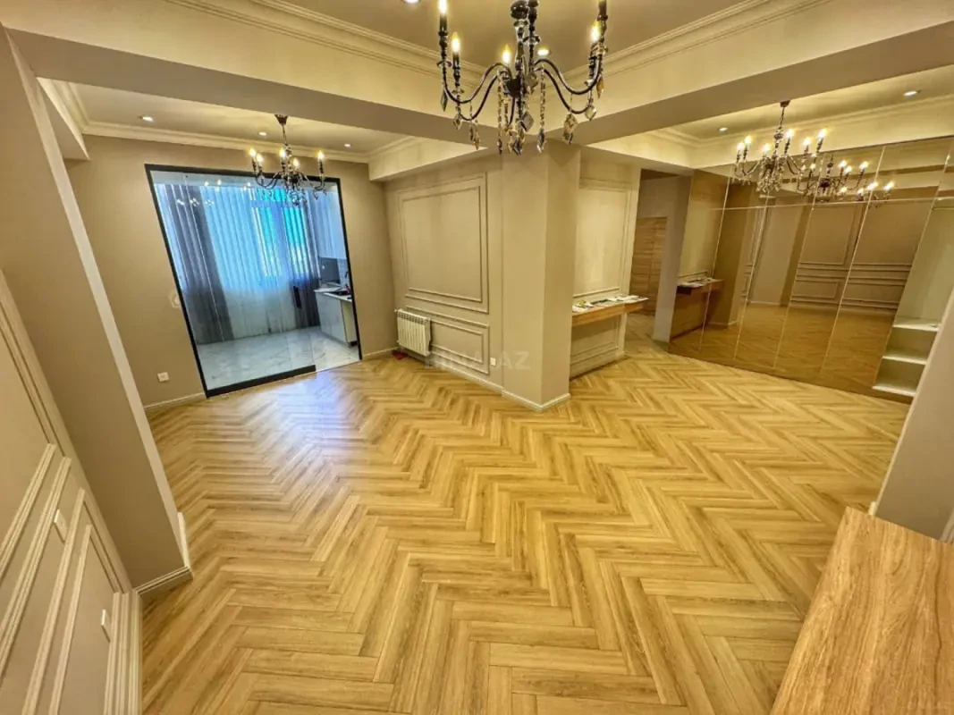 Satılır 3 otaqlı mənzil 103 m²