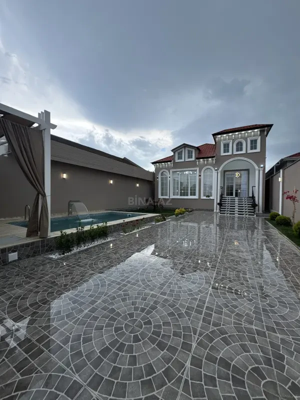 Satılır 4 otaqlı həyət evi 140 m²