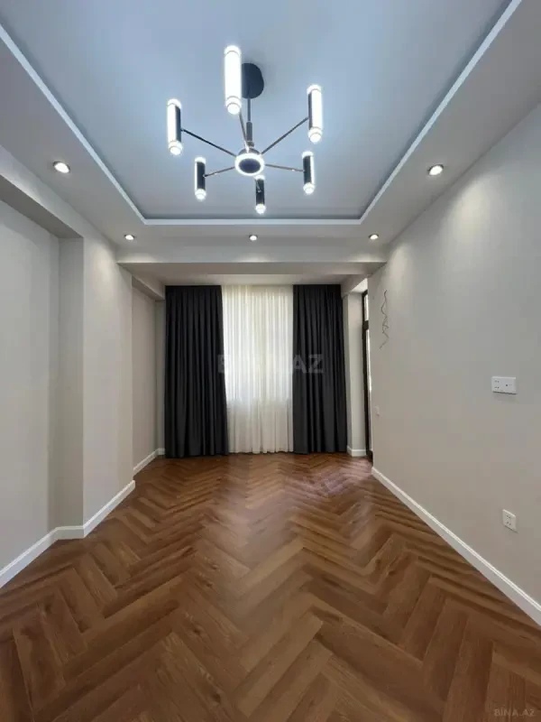 Satılır 2 otaqlı mənzil 61 m²