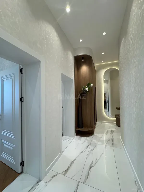 Satılır 2 otaqlı mənzil 64 m²