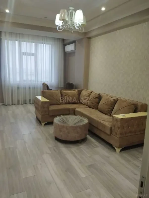 Kirayə verilir 2 otaqlı mənzil 60 m²