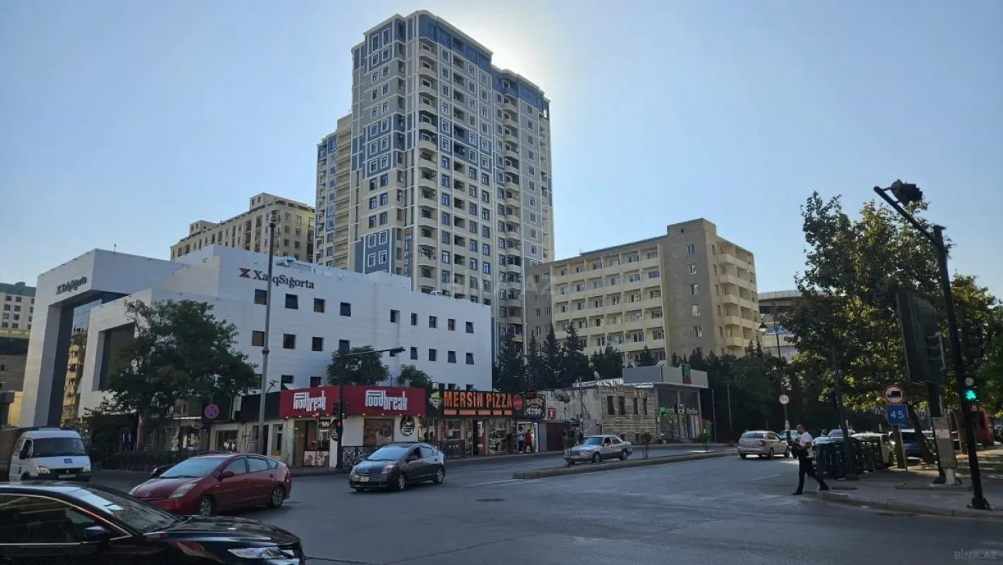 Kirayə verilir 2 otaqlı mənzil 70 m²