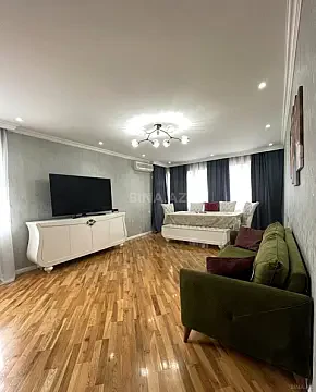 Satılır 3 otaqlı mənzil 132 m² — Bakı 3 otaq 132.00 m²