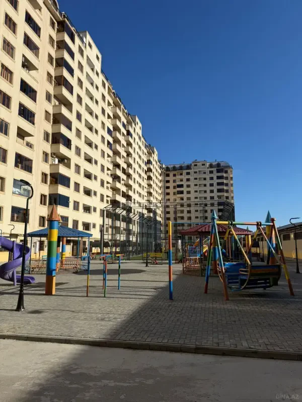 Satılır 3 otaqlı mənzil 120 m²