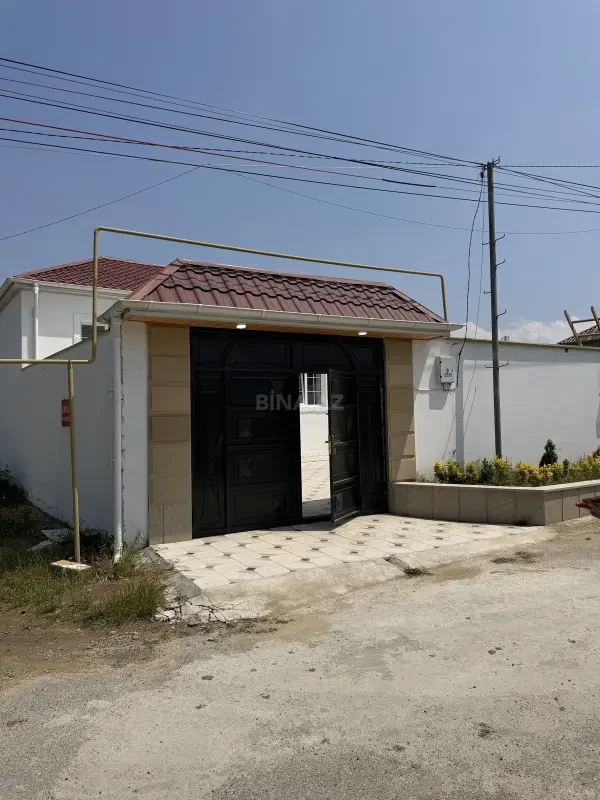 Satılır 3 otaqlı həyət evi 100 m²
