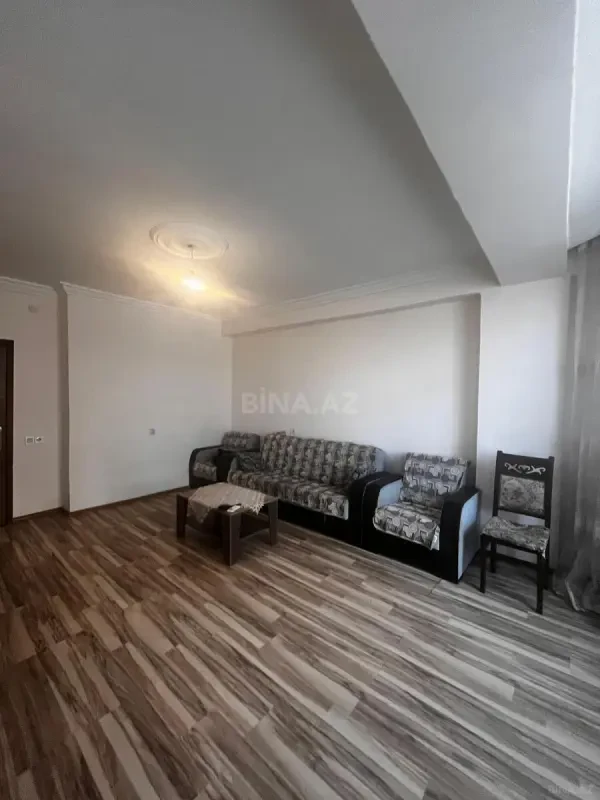 Kirayə verilir 2 otaqlı mənzil 80 m²