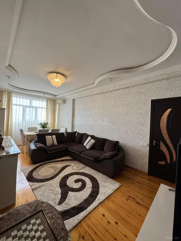 Satılır 3 otaqlı mənzil 125 m²