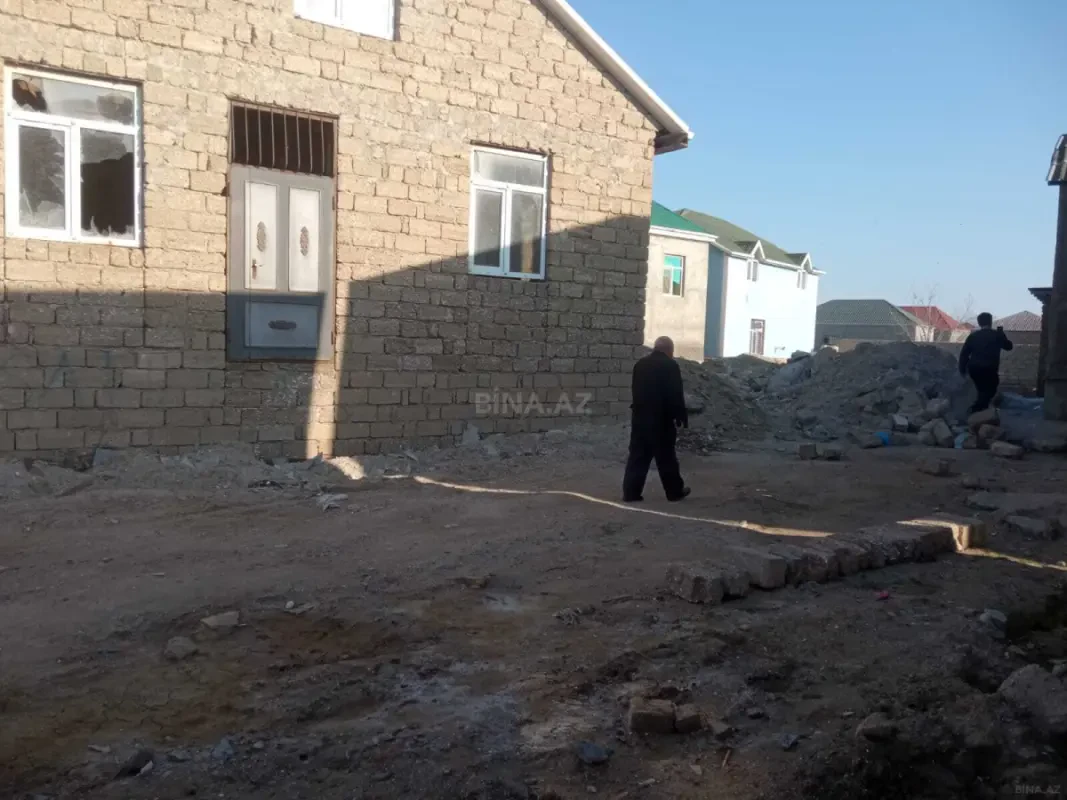 Satılır 5 otaqlı həyət evi 120 m²