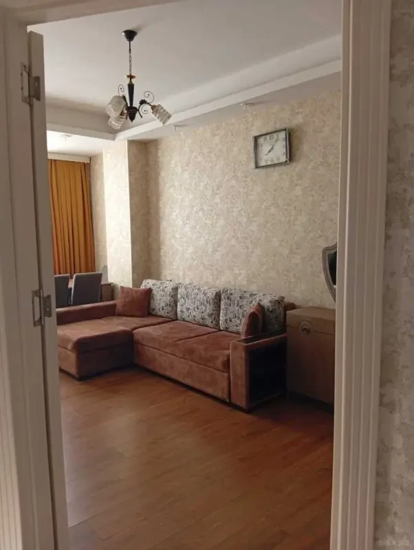 Satılır 2 otaqlı mənzil 60.5 m²