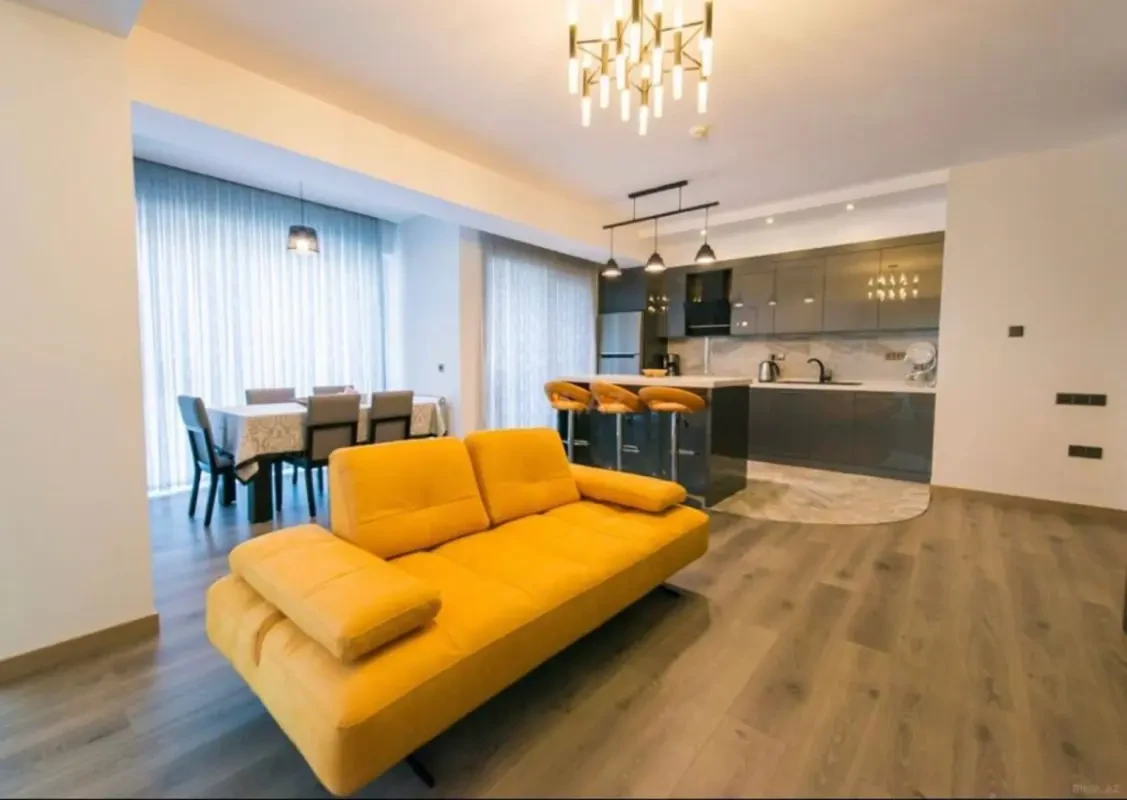 Kirayə verilir 3 otaqlı mənzil 125 m²