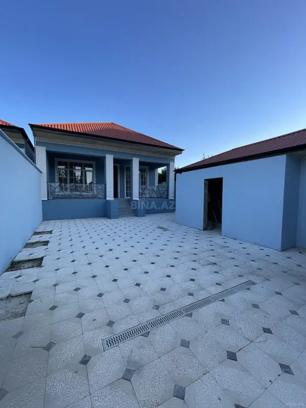 Satılır 3 otaqlı həyət evi 100 m²