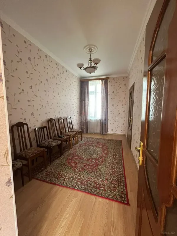 Kirayə verilir 2 otaqlı mənzil 42 m²