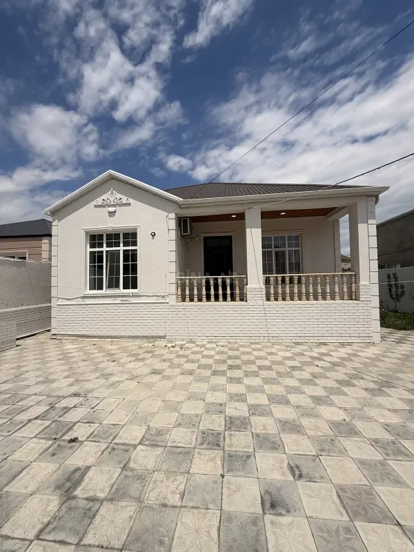 Satılır 4 otaqlı həyət evi 130 m²