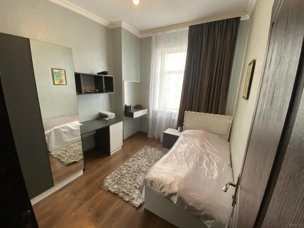 Satılır 3 otaqlı mənzil 67 m²