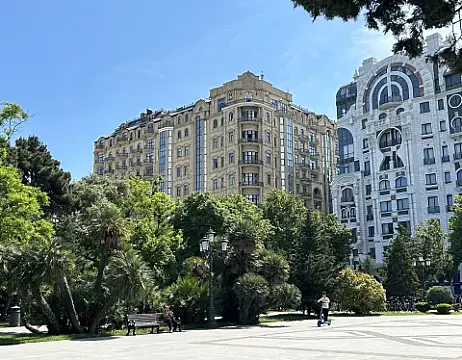 Kirayə verilir 4 otaqlı mənzil 210 m² — Bakı, Sahil qəs. 4 otaq 210.00 m²