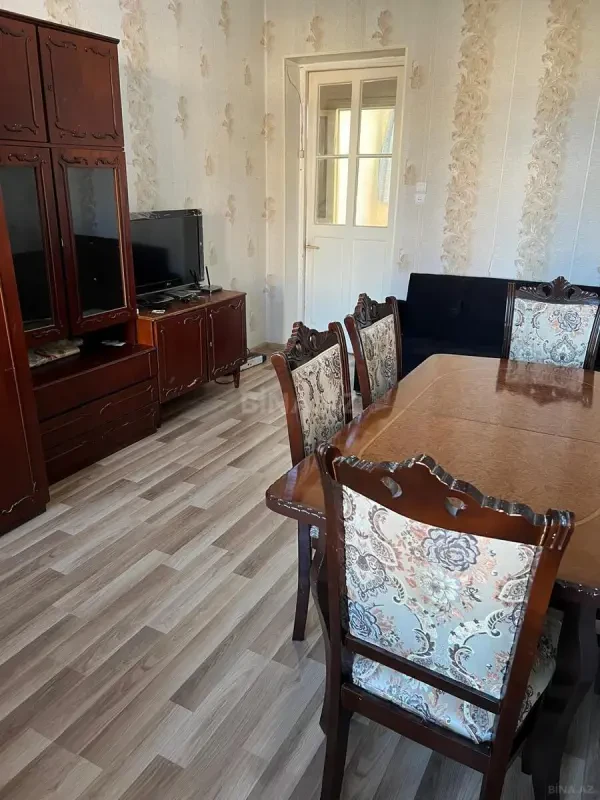 Kirayə verilir 2 otaqlı mənzil 55 m²