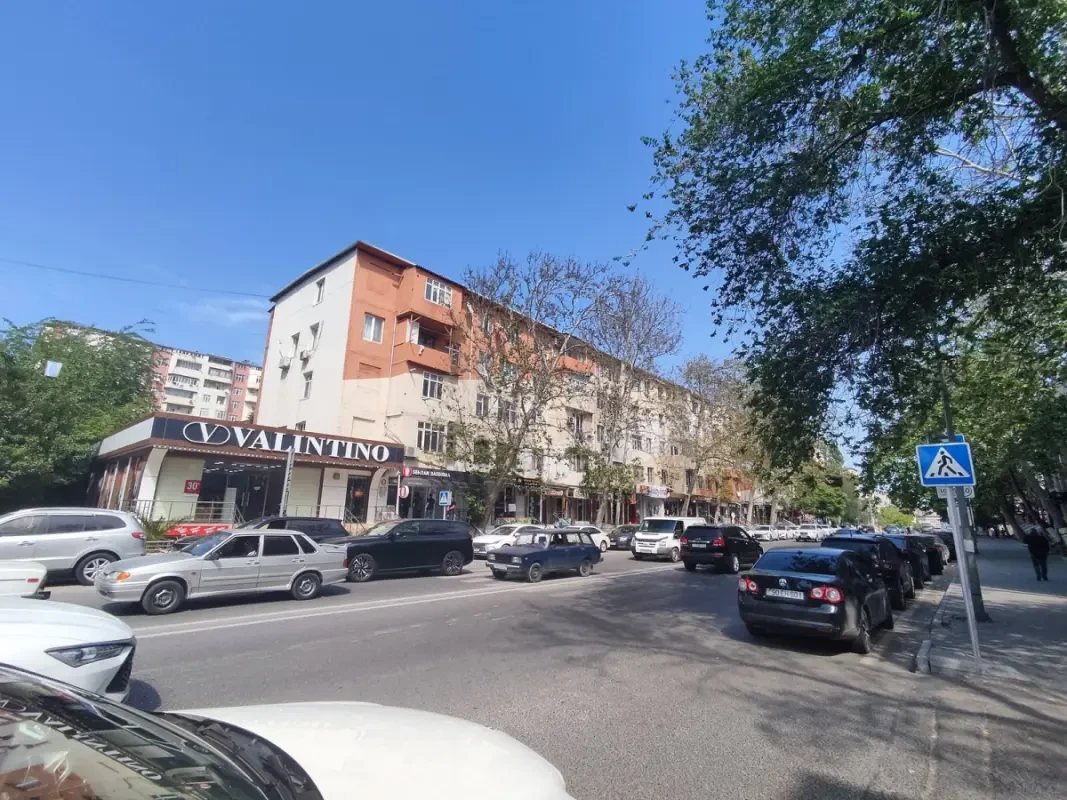 Kirayə verilir 2 otaqlı mənzil 45 m²