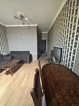 Kirayə verilir 2 otaqlı mənzil 70 m² — Bakı, İnşaatçılar 2 otaq 70.00 m²