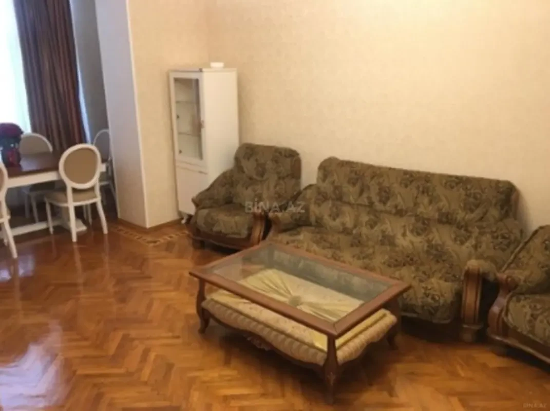 Satılır 3 otaqlı mənzil 120 m²