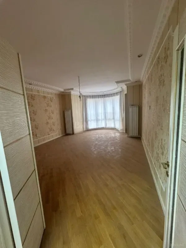 Satılır 2 otaqlı mənzil 70 m²