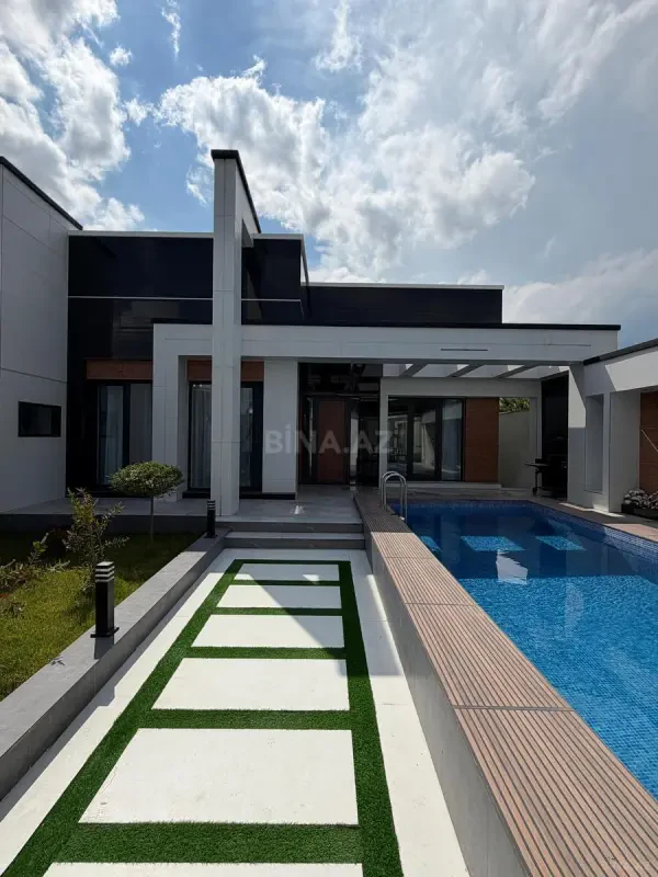 Satılır 4 otaqlı həyət evi 140 m²