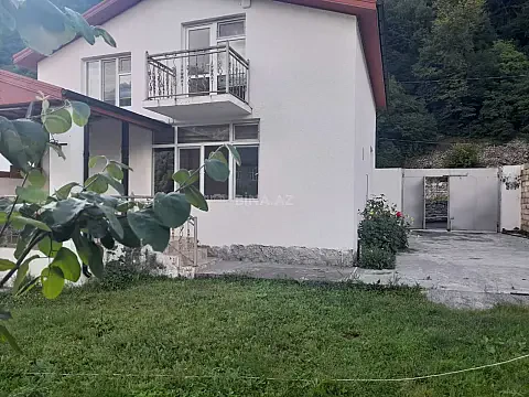 Kirayə verilir 3 otaqlı həyət evi 120 m² — Qax 3 otaq 120.00 m²