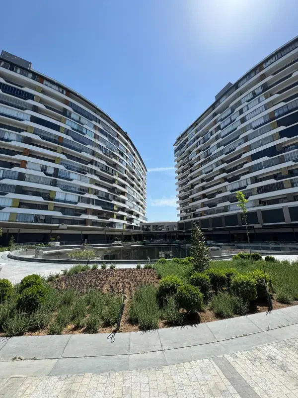 Satılır 2 otaqlı mənzil 70 m²