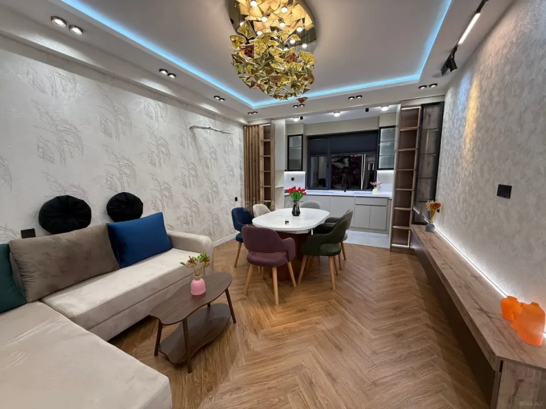 Satılır 3 otaqlı mənzil 110 m²